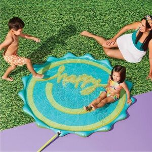 NIB Outdoor Water Play Splash Pad - Sun Squad